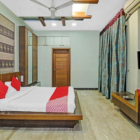 Hotel O Kalkaji Delhi 뉴델리 외부 사진